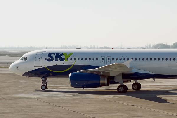 Sky será aerolínea de bajo costo: Pasajes a 
