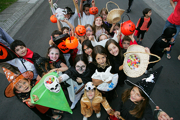 De qué disfrazar a los niños para Halloween? La opinión de una psicóloga y  4 ideas prácticas 