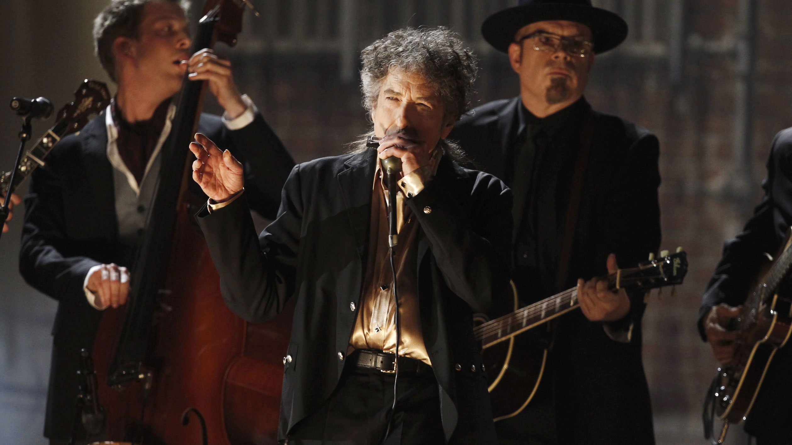 La Academia sueca desiste en su intento por contactarse con Bob Dylan