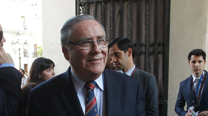 Jaime Campos: El ex ministro de Agricultura que deberá afrontar la crisis en el Sename, Gendarmería y el Registro Civil