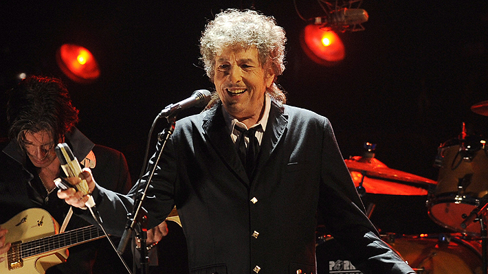 Bob Dylan no podrá  recoger el Premio Nobel debido a 