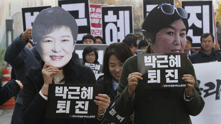 El escándalo que podría destituir a la Presidenta de Corea del Sur gracias a su guía espiritual