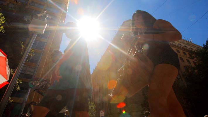 Ola de calor: Termómetros alcanzarán hasta 38 grados en Santiago y Valparaíso