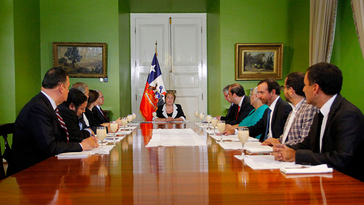 Bachelet ante críticas a resultados de bases del proceso constituyente: 