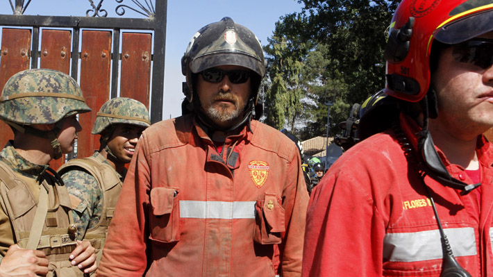 Paul Vásquez lanza alentador discurso como bombero mientras combate incendios forestales