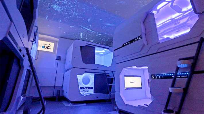 Para qu&eacute; dormir en una pieza si se puede elegir una c&aacute;psula espacial