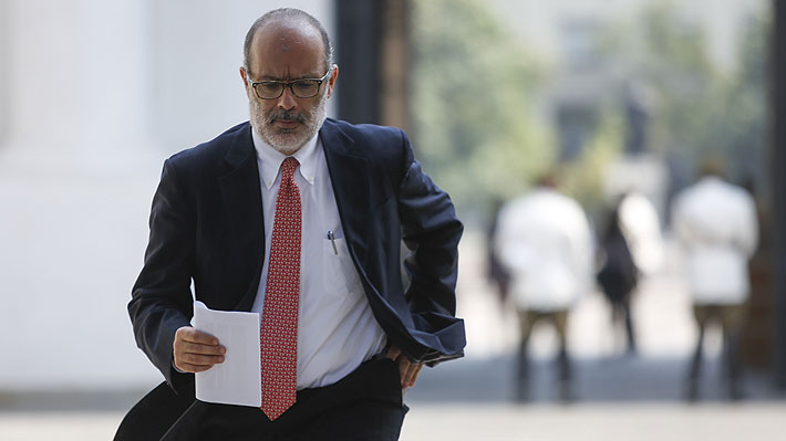 Vald&eacute;s pide calma ante emergencia por incendios: No ser&aacute; una cat&aacute;strofe macroecon&oacute;mica