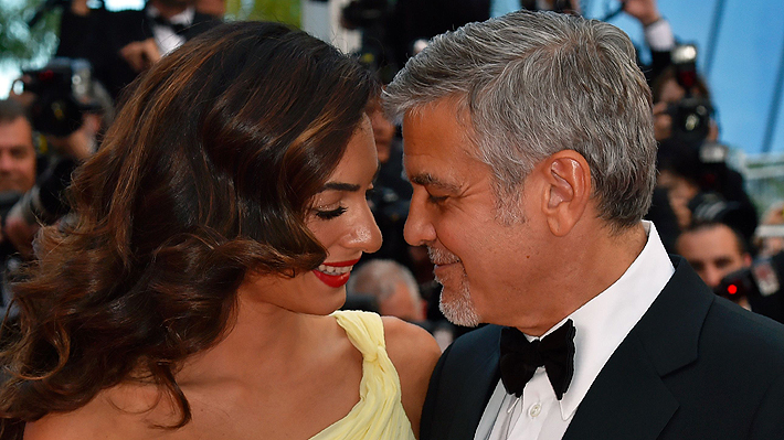 Amigo de George Clooney asegura el actor será padre de gemelos a los 55 años