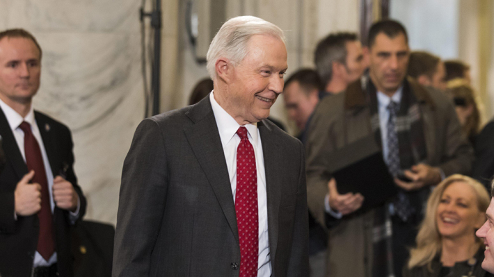 Estados Unidos: Senado confirma a Jeff Sessions como fiscal general de Trump