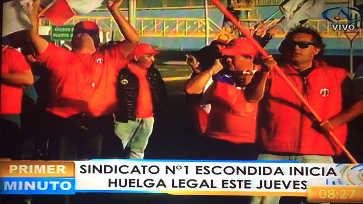 Trabajadores sindicalizados de Minera Escondida comienzan huelga legal indefinida