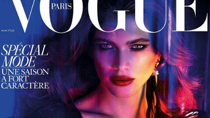 Modelo Valentina Sampaio se convierte en la primera transgénero en ser portada de Vogue