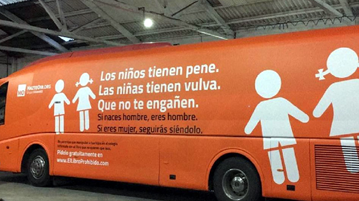 Madrid prohíbe circulación de bus con mensaje anti transexual e investiga posible delito de odio