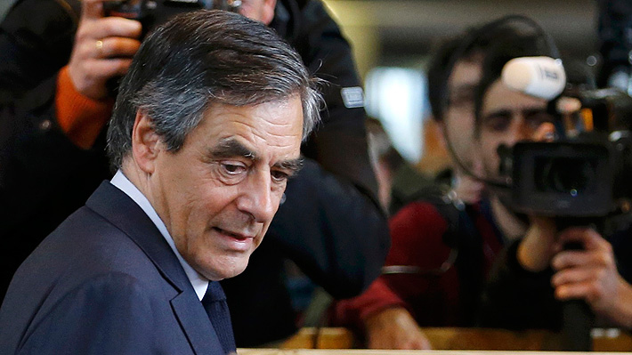 Francia: Fillon afirma que no bajar&aacute; su candidatura pese a que comparecer&aacute; ante la justicia
