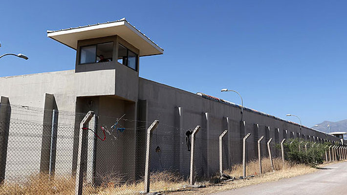 Autoridades dicen que podr&iacute;a abrirse un sumario por denuncia de que preso de Punta Peuco muri&oacute; engrillado