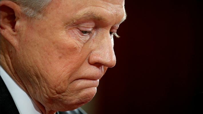 Fiscal General de Trump convers&oacute; con embajador ruso durante campa&ntilde;a presidencial