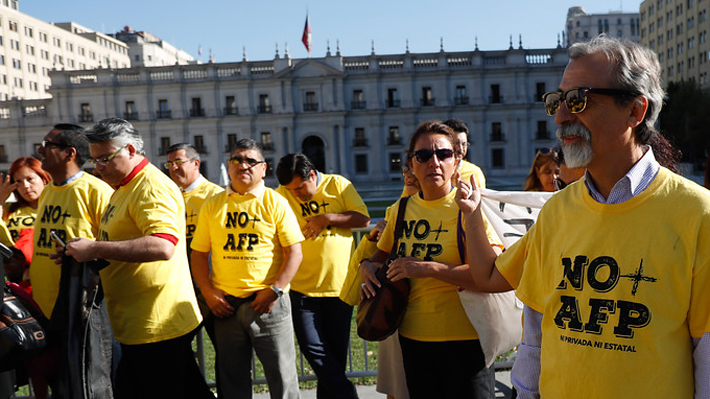 ¿Coordinadora No + AFP a La Moneda?: Mesina dice que 