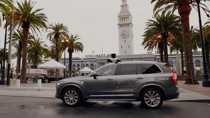 California alerta sobre las diferencias entre los vehículos autónomos de Google y los de Uber