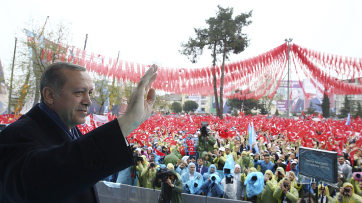 Referendo en Turqu&iacute;a: Se impone el 