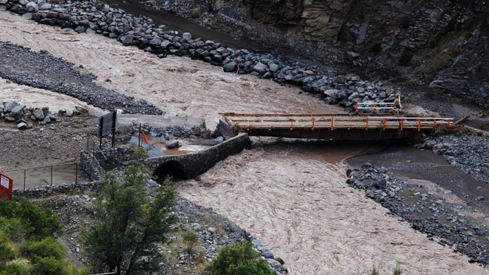 Turbiedad en el r&iacute;o Maipo: Los nueve cortes masivos de suministro que ha protagonizado Aguas Andinas desde 2008