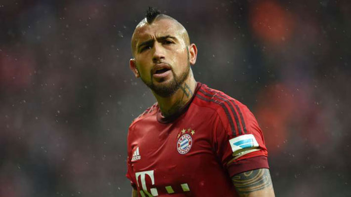 Vidal lo pasa mal dentro y fuera de la cancha: En Alemania lo tildan de 