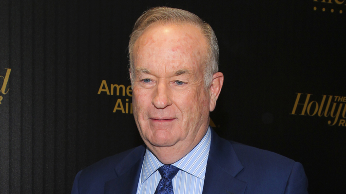 Ex presentador de Fox News retomará su programa web tras ser desvinculado del canal por escándalo sexual