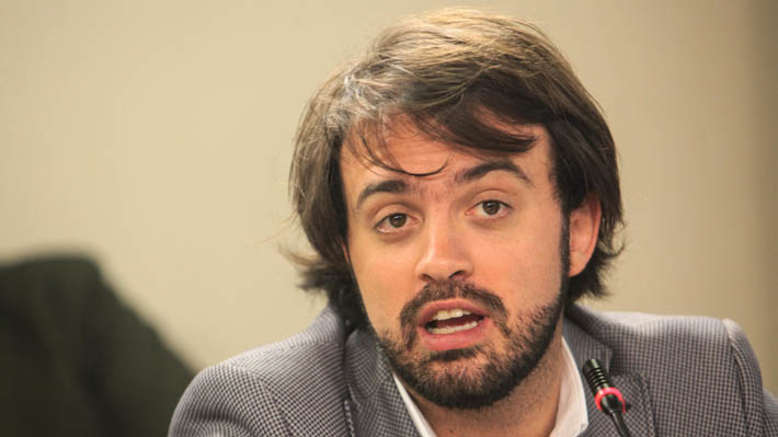 Alcalde de Valpara&iacute;so llama a sism&oacute;logos a 