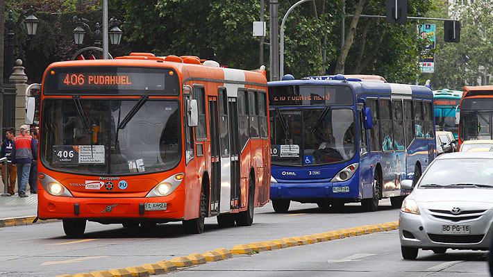 Piñera propone eliminar el Transantiago en ocho años