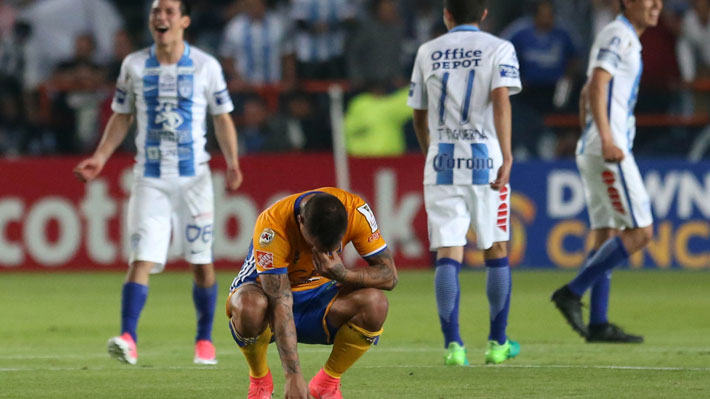 El amargo presente de Eduardo Vargas en Tigres que acrecienta su negativo registro jugando en clubes extranjeros