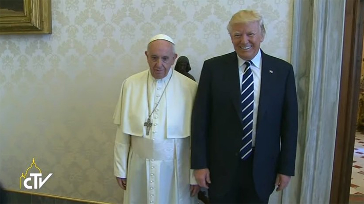 Trump llegó al Vaticano para su primera reunión con el Papa Francisco