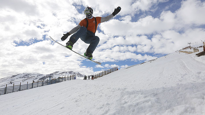 Temporada de nieve: ¿Cuánto cuesta ir por el día a los centros de esquí cercanos a Santiago?