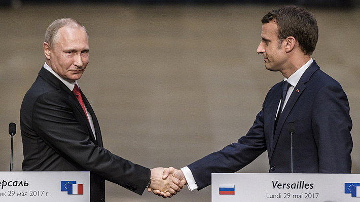 Tensi&oacute;n en Versalles: Macron acusa ante Putin 