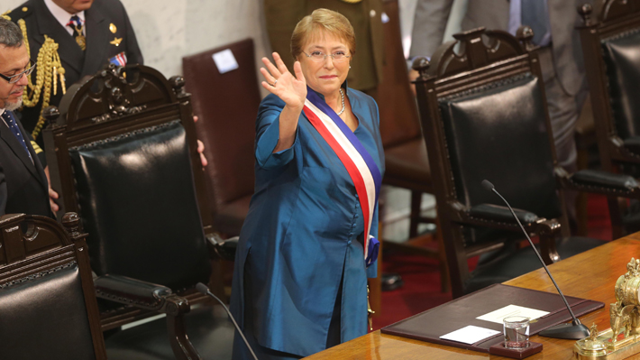 Balance de Bachelet en el Gobierno: Las áreas con mayor déficit y sus logros más emblemáticos