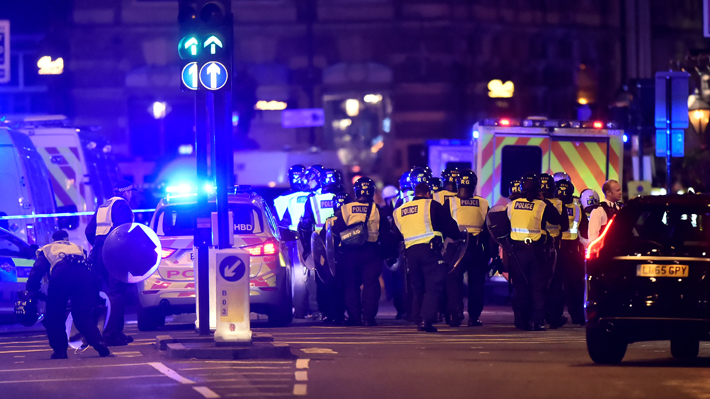 Incidentes en Reino Unido: Policía realiza operativos en el Puente de Londres, en el mercado Borough y en Vauxhall