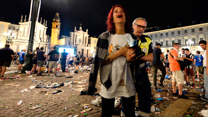 Estampida en Italia deja al menos 1.400 heridos, ocho de ellos de gravedad