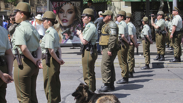Funcionarias de Carabineros denuncian trato discriminatorio de una oficial en comisaría de Santiago