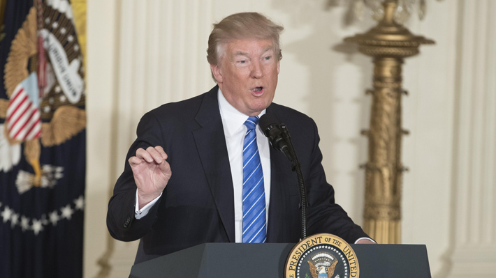 Corte Suprema de EE.UU. autoriza parcialmente el veto migratorio de Trump