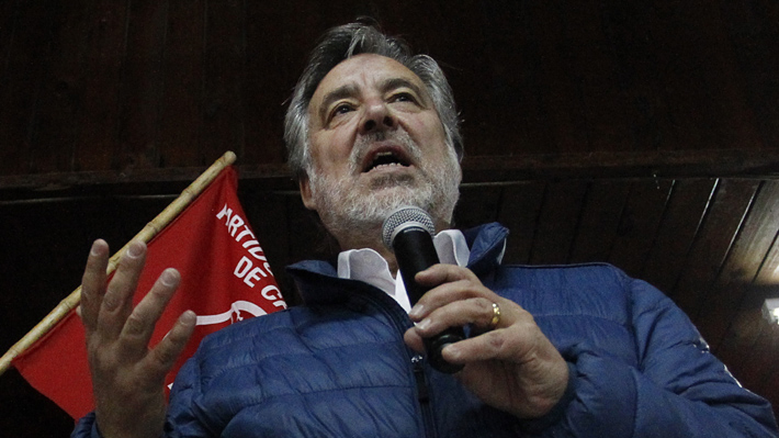Chile Vamos y Frente Amplio critican a Guillier por llamado a sus adherentes a no votar en primarias