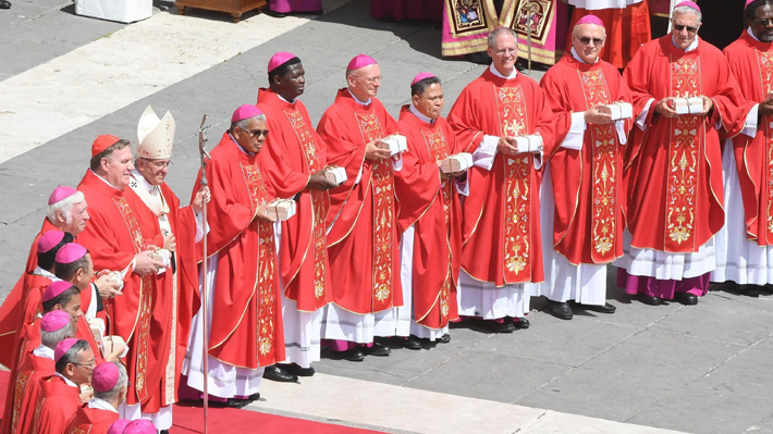 El Vaticano proh&iacute;be comulgar con hostias libres de gluten
