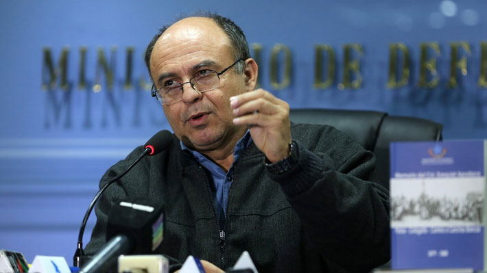 Ministro de Defensa boliviano descarta aprovechamiento pol&iacute;tico por caso de carabineros en la frontera