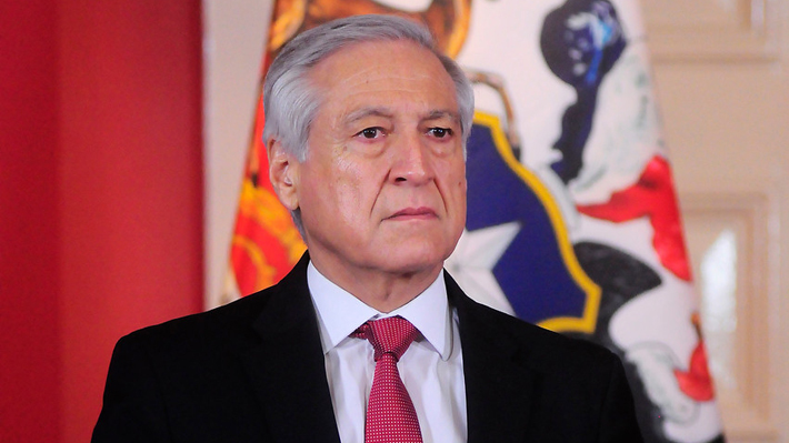 Ministro Muñoz se reúne con ex cancilleres y comisiones de RR.EE. tras críticas de Evo Morales a Bachelet