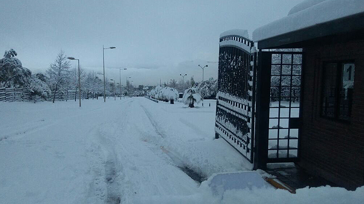 Duelo entre la UC y Rangers por Copa Chile se suspendió debido a la fuerte nevazón en Santiago