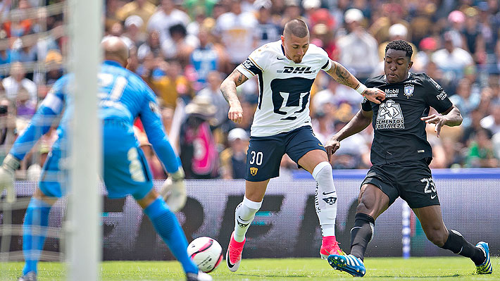 Mira el golazo de tiro libre con que Nicol&aacute;s Castillo le dio la victoria al Pumas sobre el Pachuca de Puch y Sagal