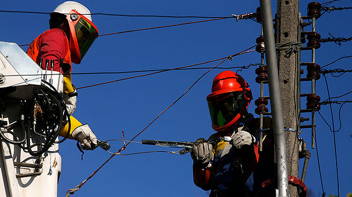 De poda de &aacute;rboles a compra de equipos electr&oacute;genos: Enel da a conocer plan ante situaciones de emergencia en la RM