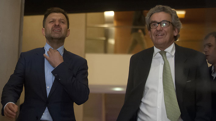 La renovaci&oacute;n de Esteban Paredes provoca un nuevo quiebre en el directorio de Colo Colo