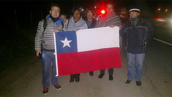 Vecinos de Til Til marchan hacia La Moneda en protesta contra aprobaci&oacute;n de relleno sanitario