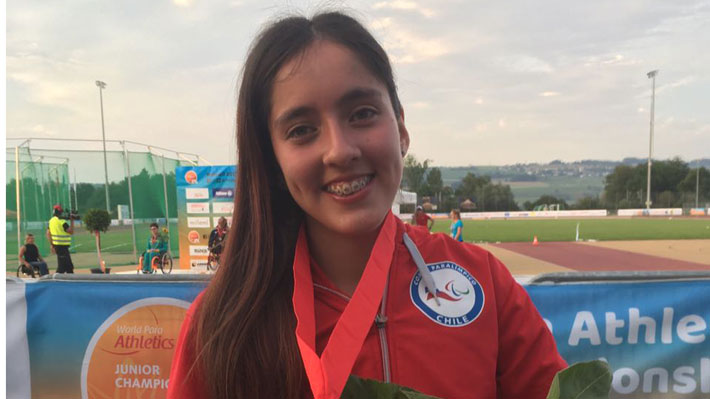 Otra campeona mundial para Chile: Atleta Amanda Cerna es monarca paralímpica juvenil en 200 metros