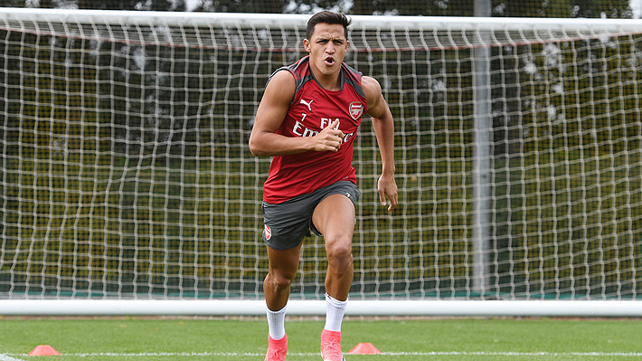 Posible presencia de Alexis en la Community Shield sería otra "pista" de que se queda en Arsenal