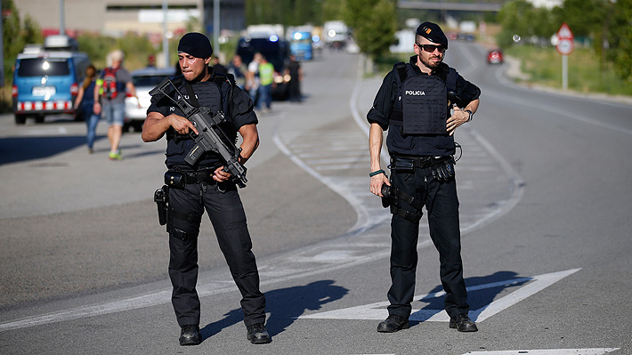 Testigo que encontró al autor de atentado en Barcelona: "El terrorista silbó para pedir ayuda"