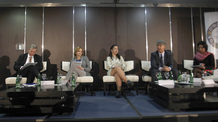 Kast, Goic y ME-O reprochan ausencia de Guillier, S&aacute;nchez y Pi&ntilde;era en foro sobre derechos de los ni&ntilde;os