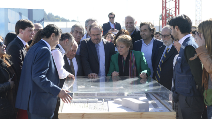 Bachelet critica intenci&oacute;n de Pi&ntilde;era ante Ley de Aborto: "Las minor&iacute;as no pueden cambiar la decisi&oacute;n de las mayor&iacute;as"